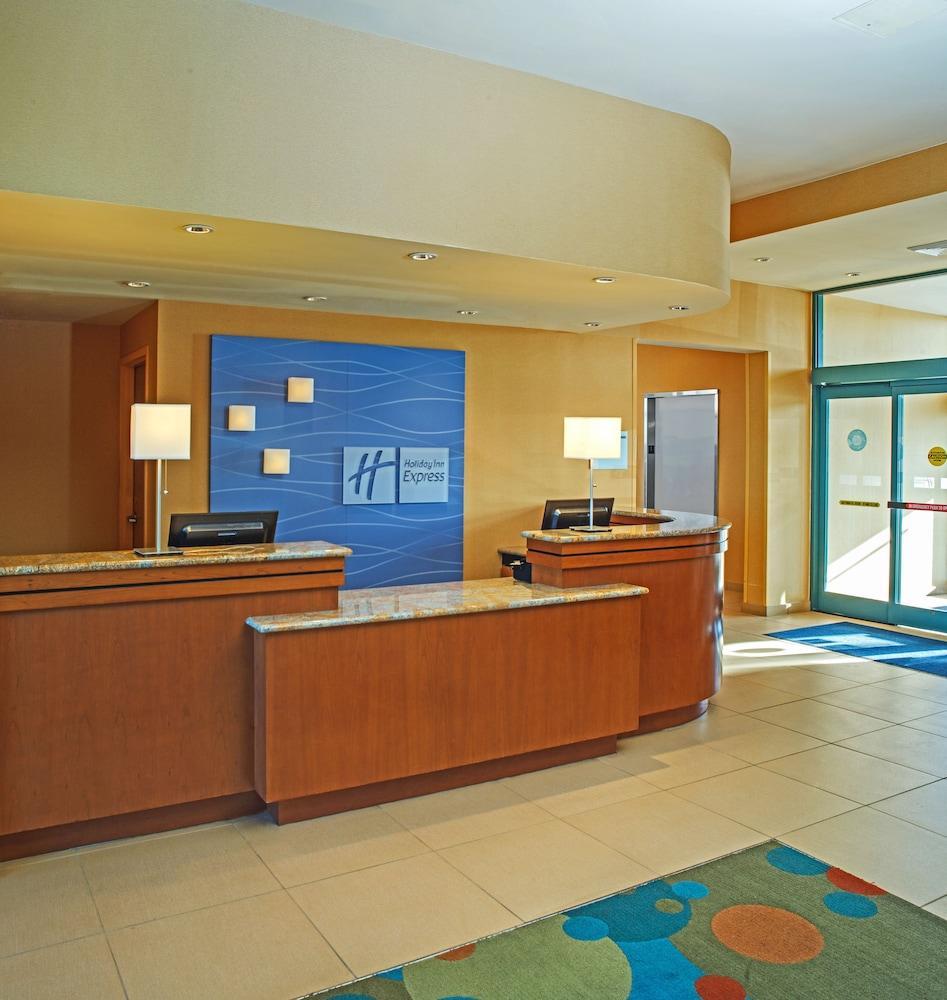 Holiday Inn Express Hotel & Suites Virginia Beach Oceanfront, An Ihg Hotel Ngoại thất bức ảnh