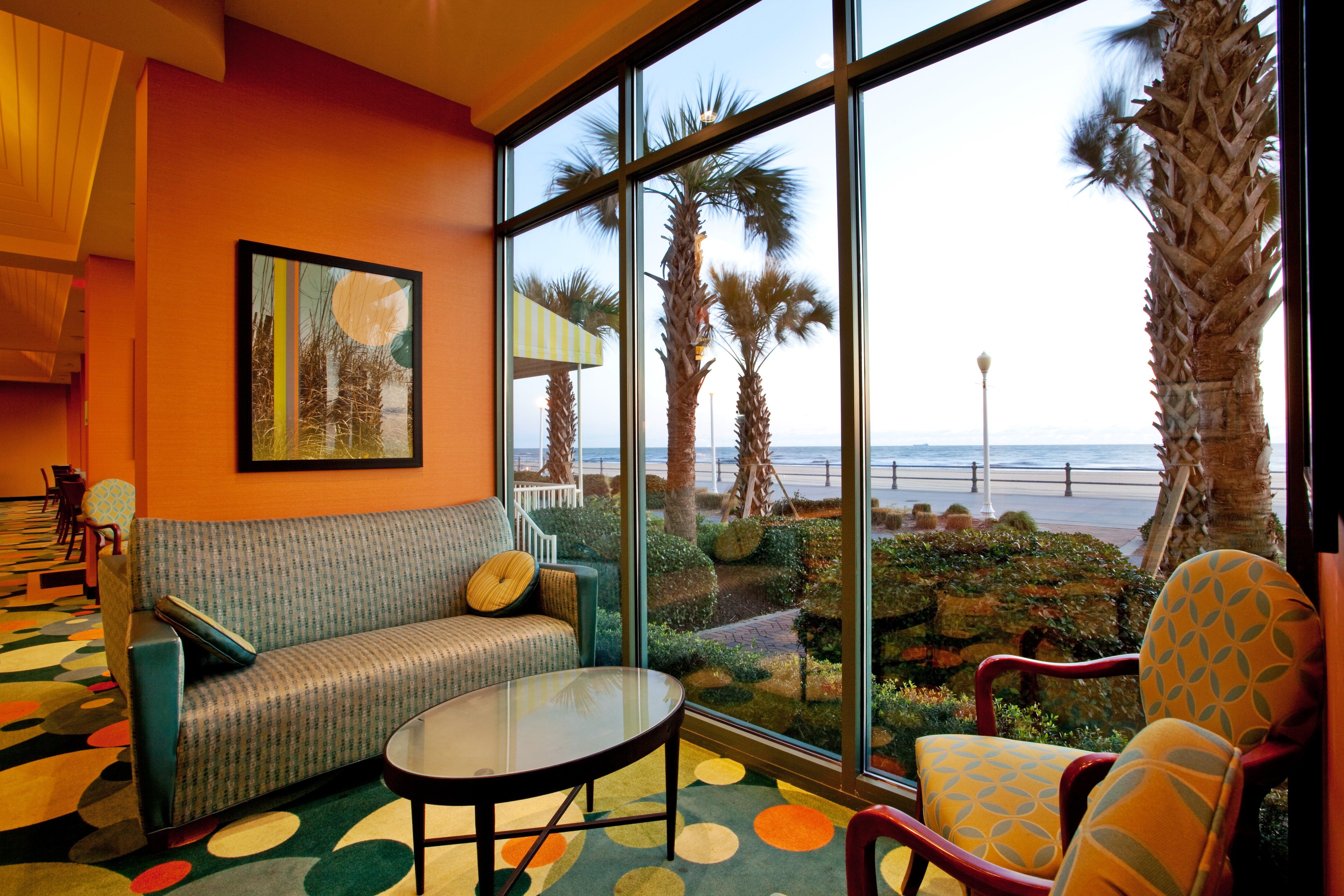 Holiday Inn Express Hotel & Suites Virginia Beach Oceanfront, An Ihg Hotel Ngoại thất bức ảnh