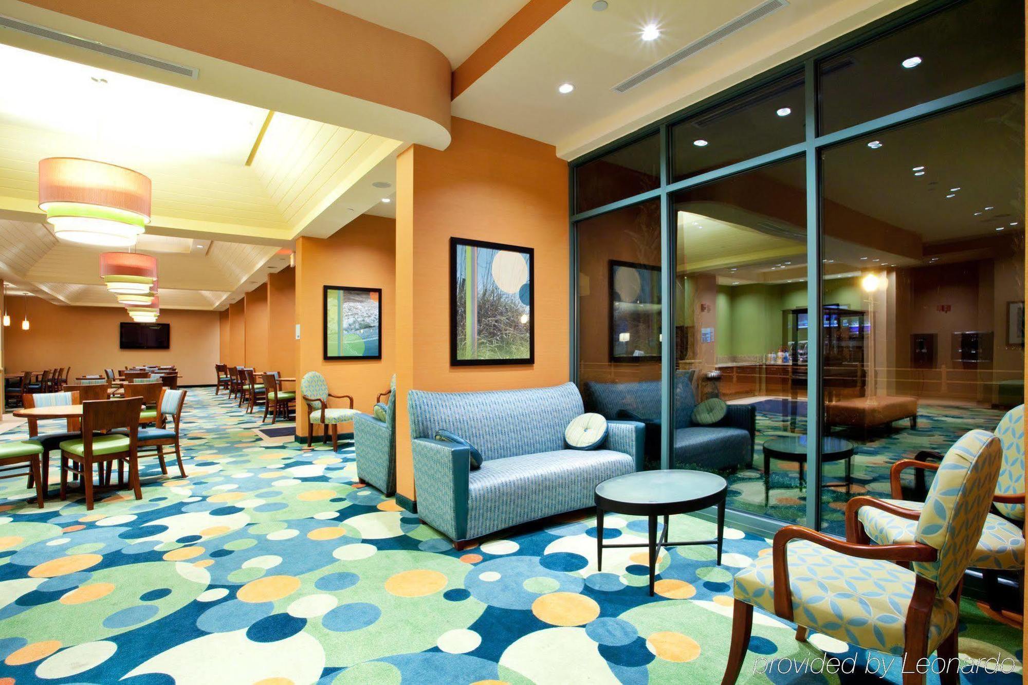 Holiday Inn Express Hotel & Suites Virginia Beach Oceanfront, An Ihg Hotel Nhà hàng bức ảnh